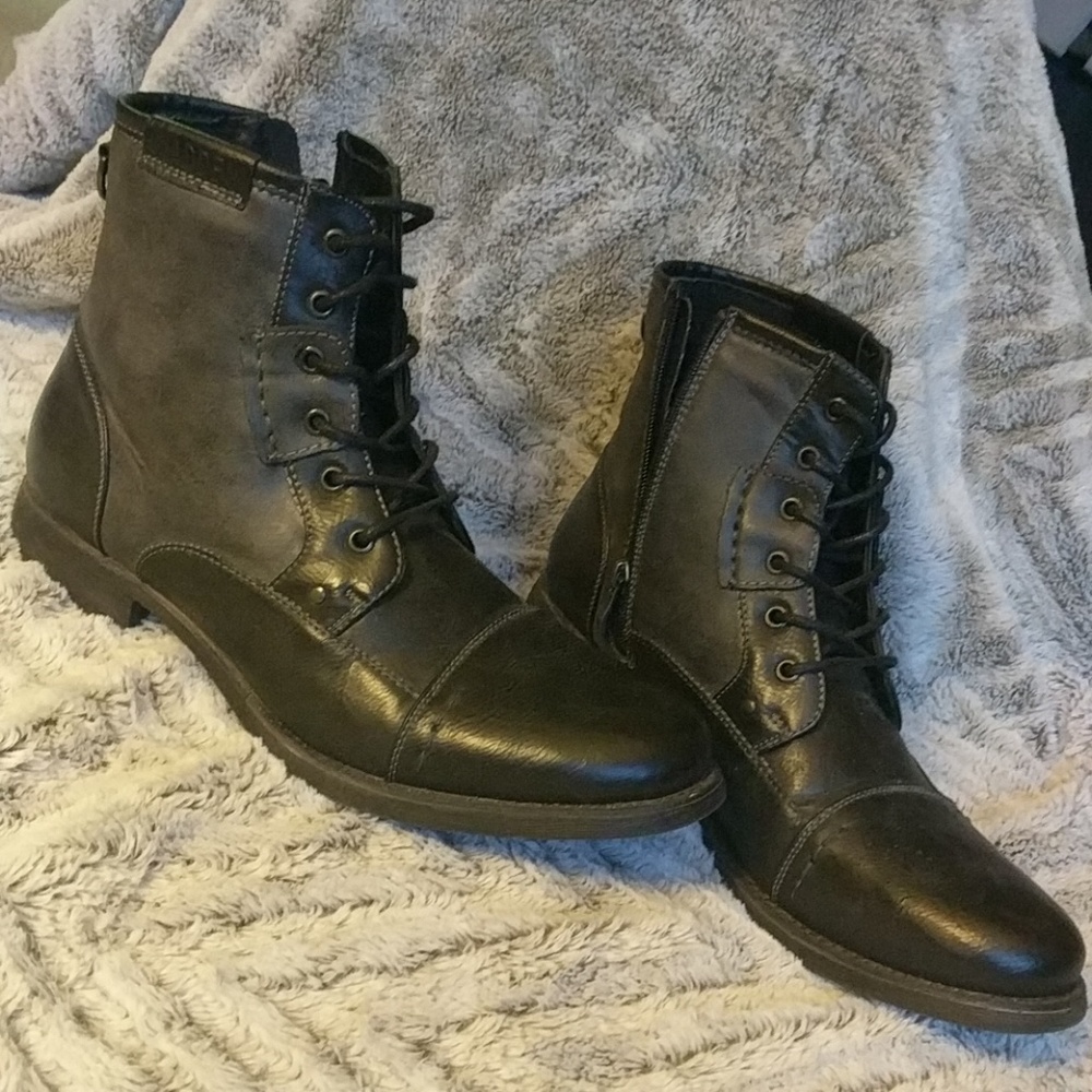 Men's Madden 11 boots